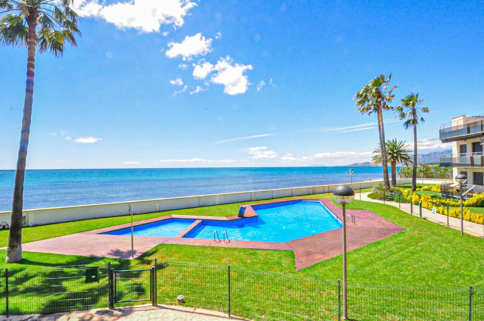 Di Mare Litoral Costa Dorada - Only Families Apartment Mont-roig del Camp Exterior photo